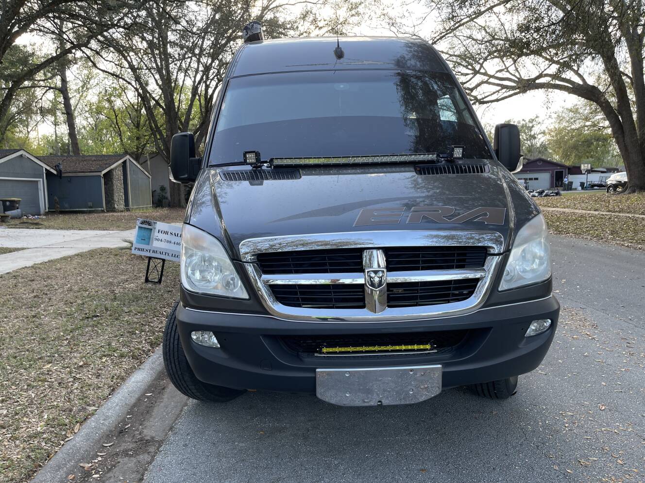 A photo of this 2010 Winnebago ERA 170X