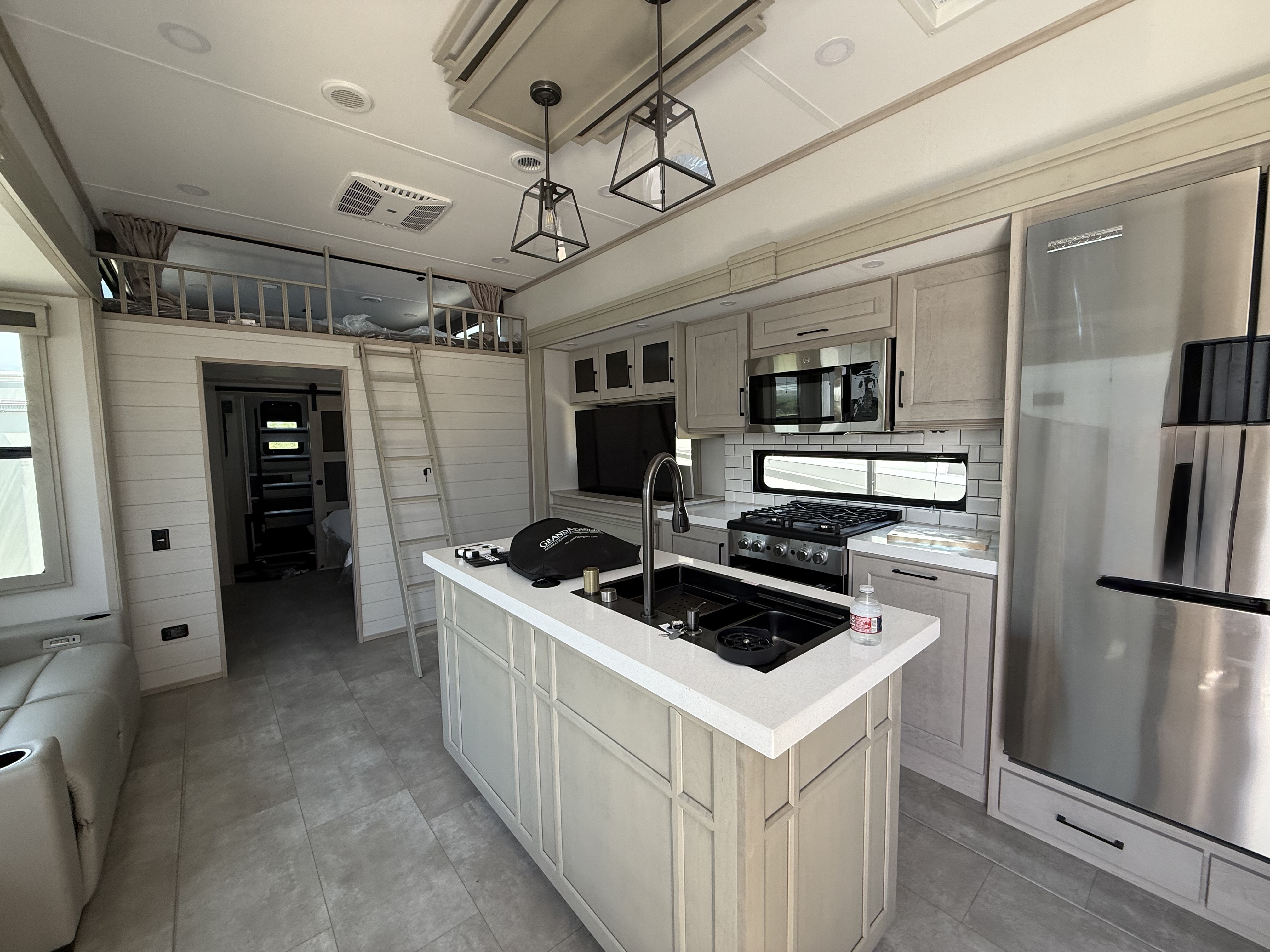 View more photos of this listing