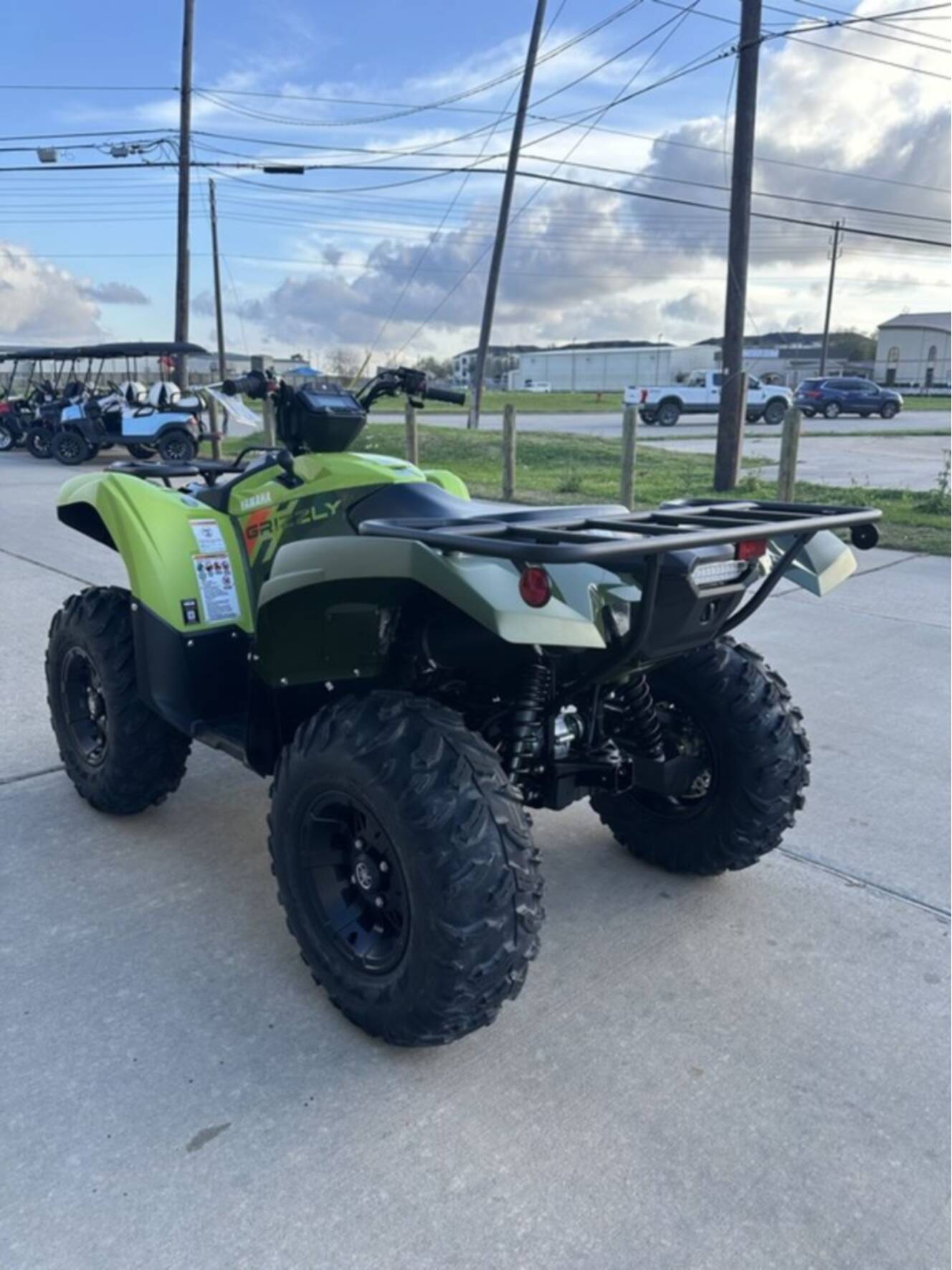 A photo of this 2026 Yamaha Grizzly EPS