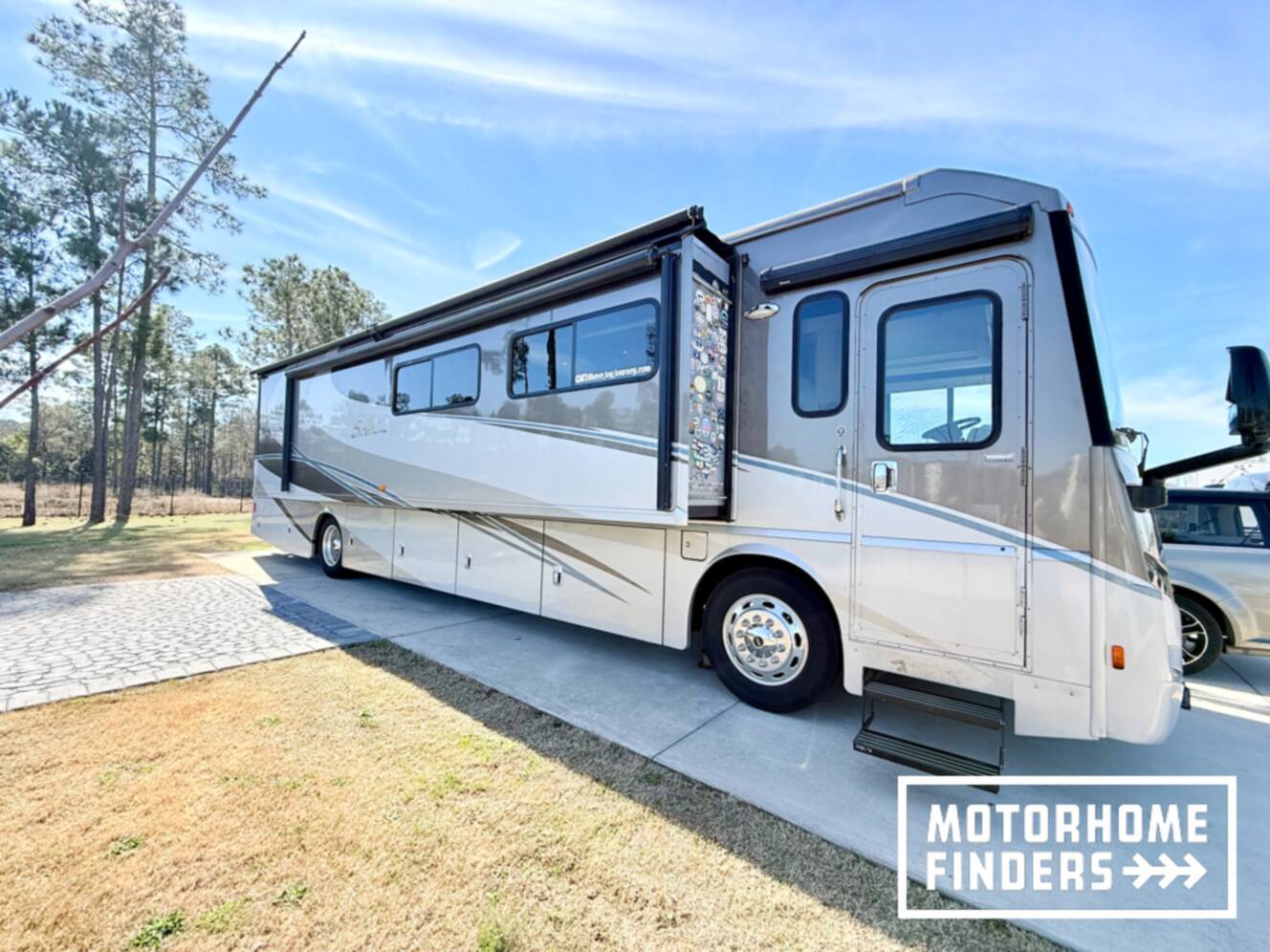 A photo of this 2014 Itasca SOLEI 38R