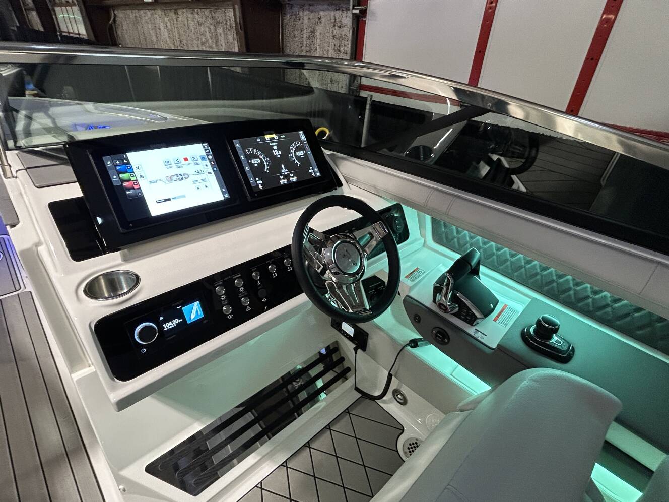 A photo of this 2026 Sea Ray SLX 310 Outboard