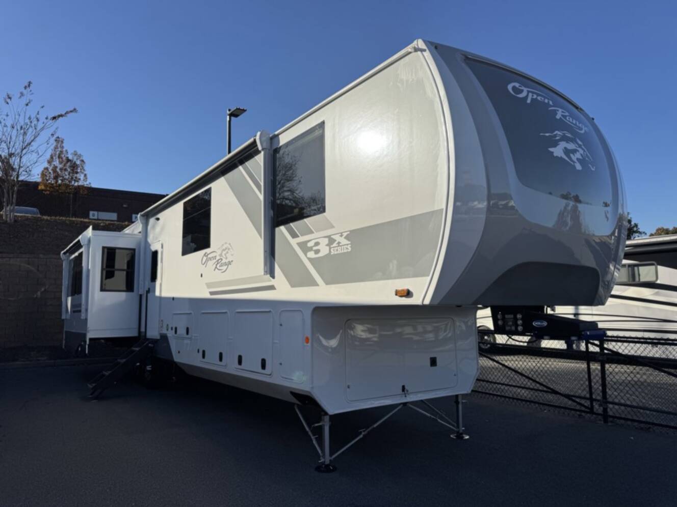 A photo of this 2026 Open Range Rv Open Range 3X 372MBH