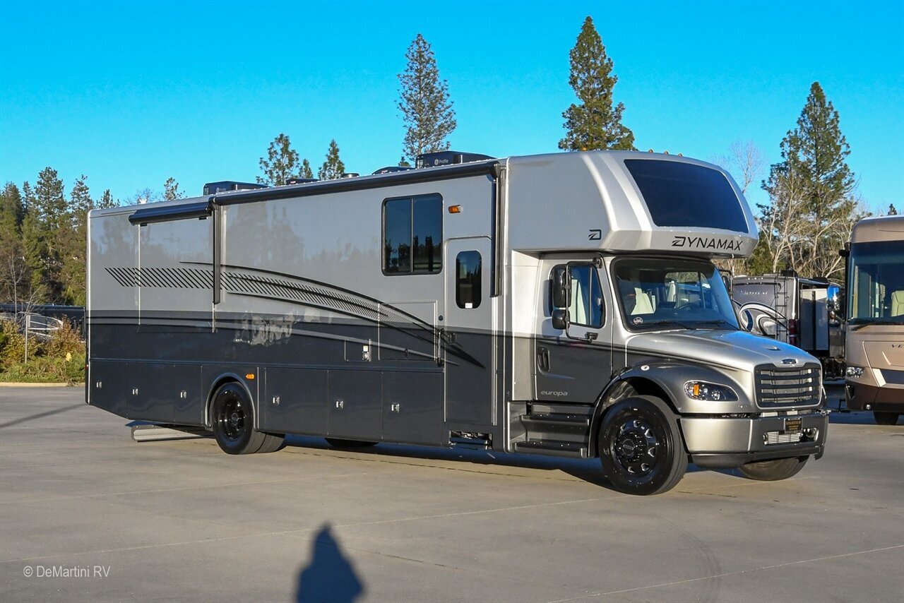 2026 Dynamax Europa S 37CA in grass valley CA