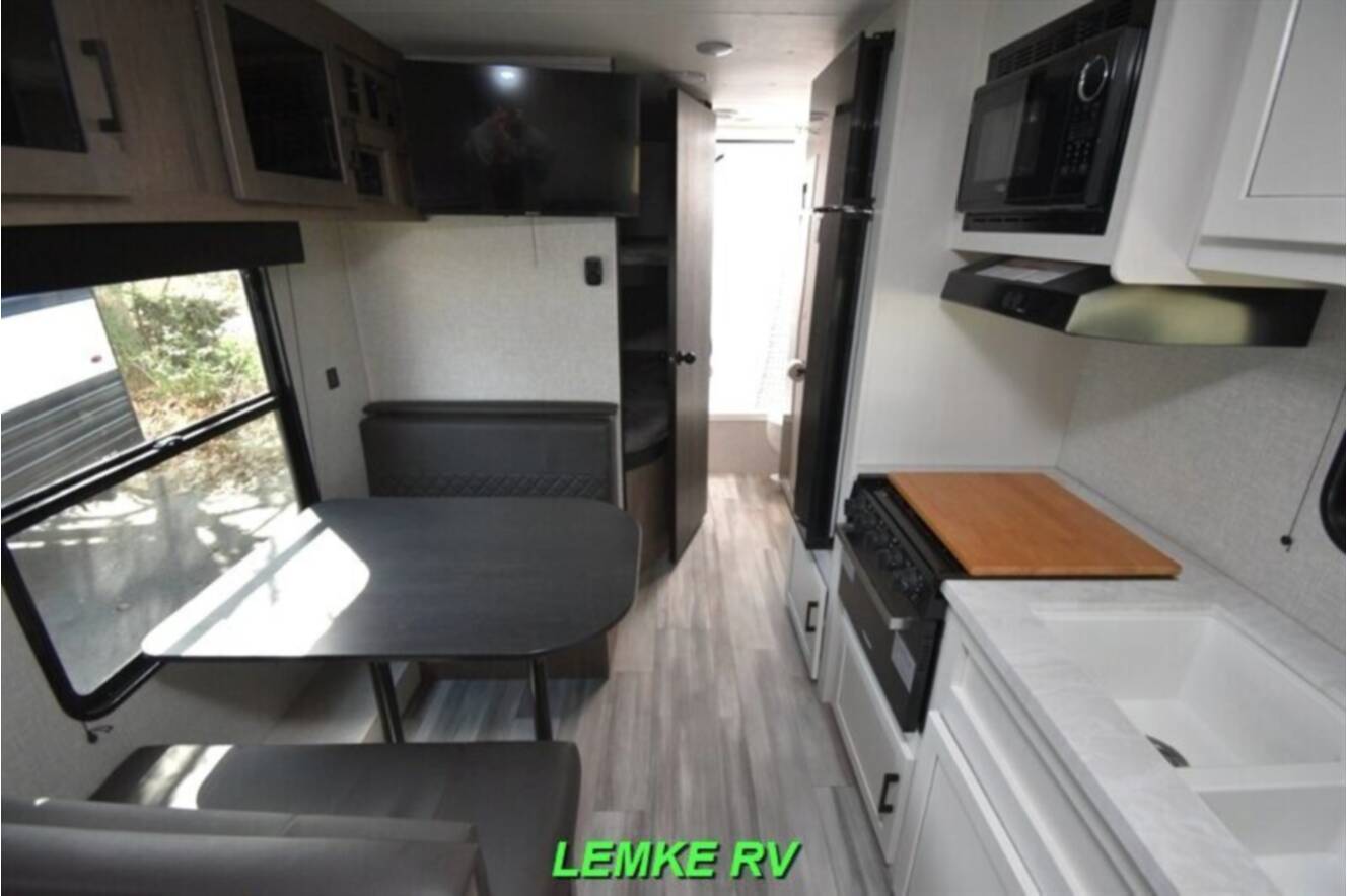 A photo of this 2024 Jayco Jay Flight SLX 260BHW