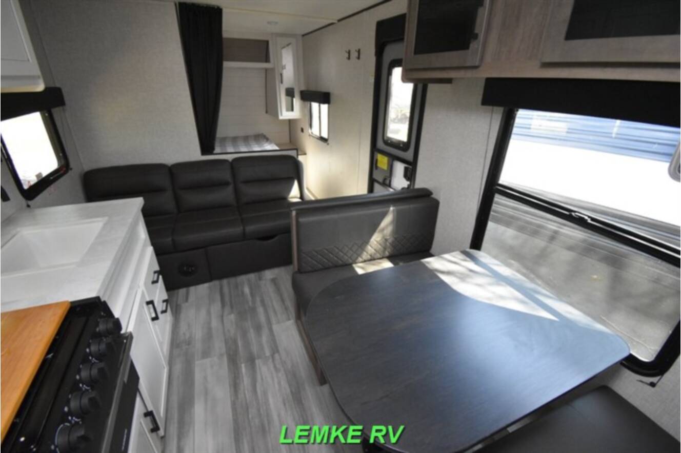 A photo of this 2024 Jayco Jay Flight SLX 260BHW