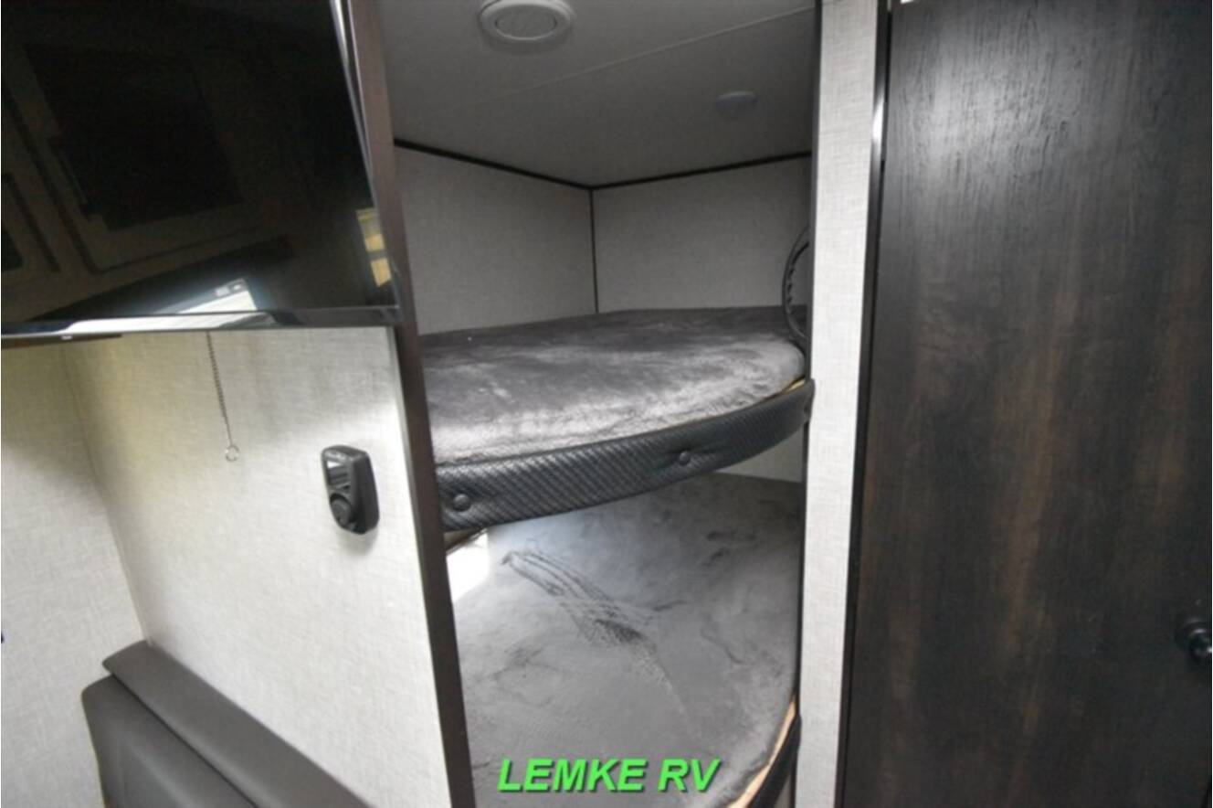 A photo of this 2024 Jayco Jay Flight SLX 260BHW