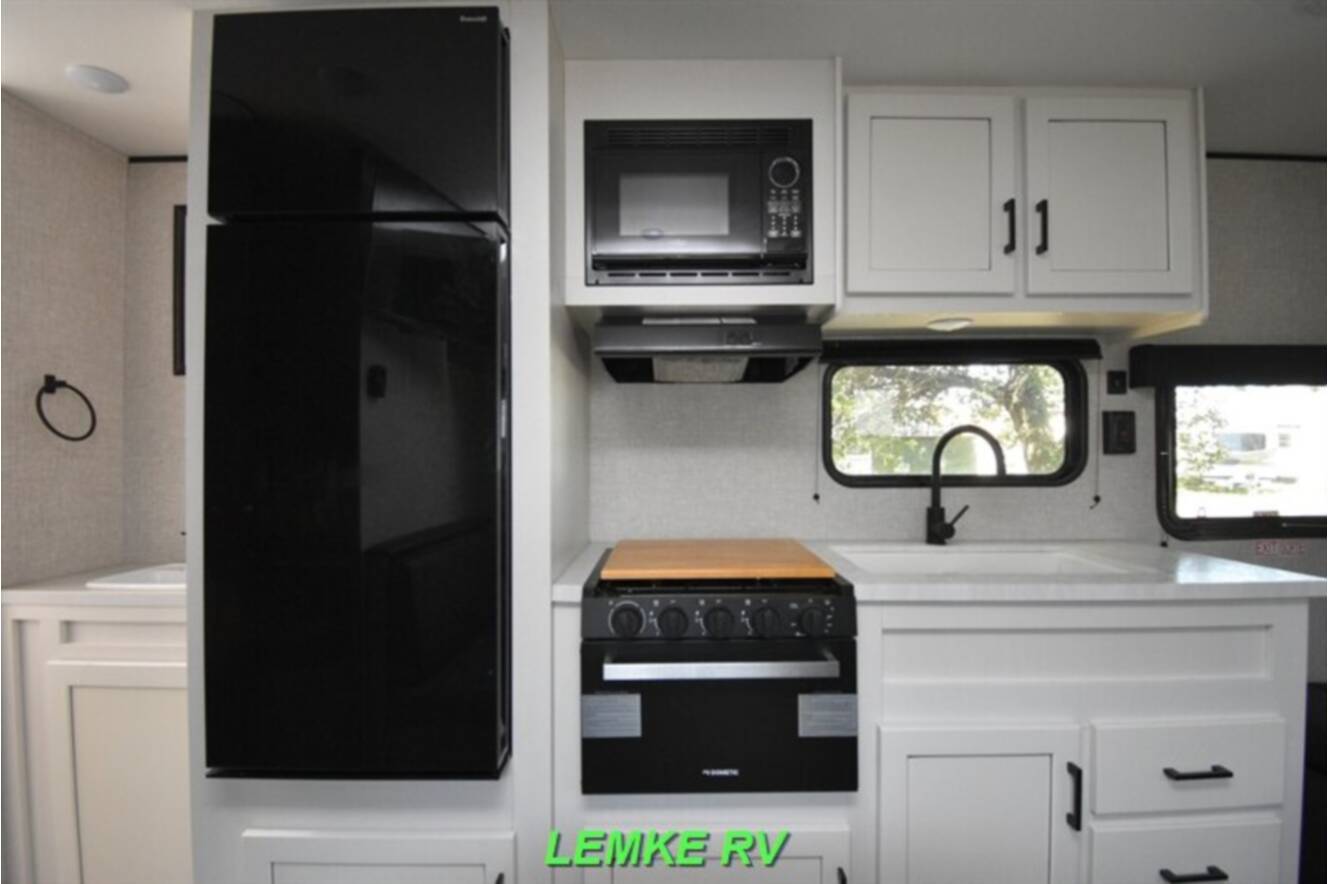 A photo of this 2024 Jayco Jay Flight SLX 260BHW