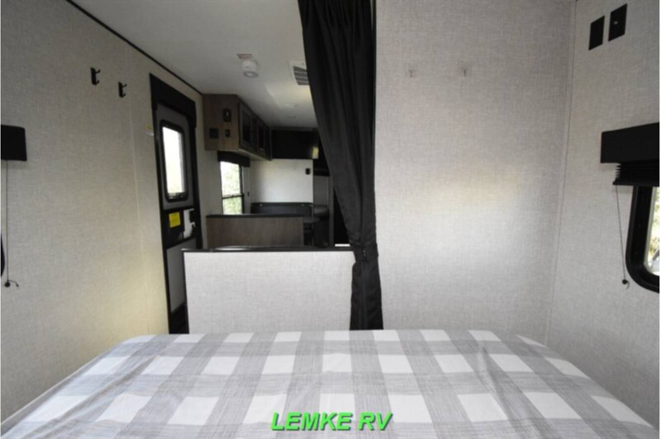 A photo of this 2024 Jayco Jay Flight SLX 260BHW