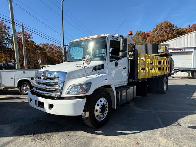 2019 Hino 268 in Elkton, MD
