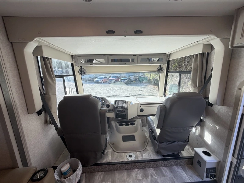 2023 THOR MOTOR COACH WINDSPORT 29M