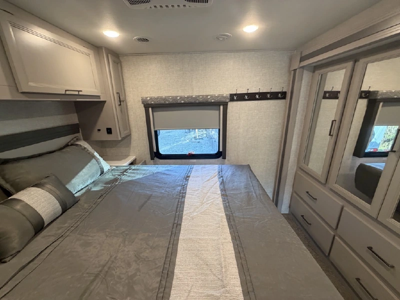 2023 THOR MOTOR COACH WINDSPORT 29M