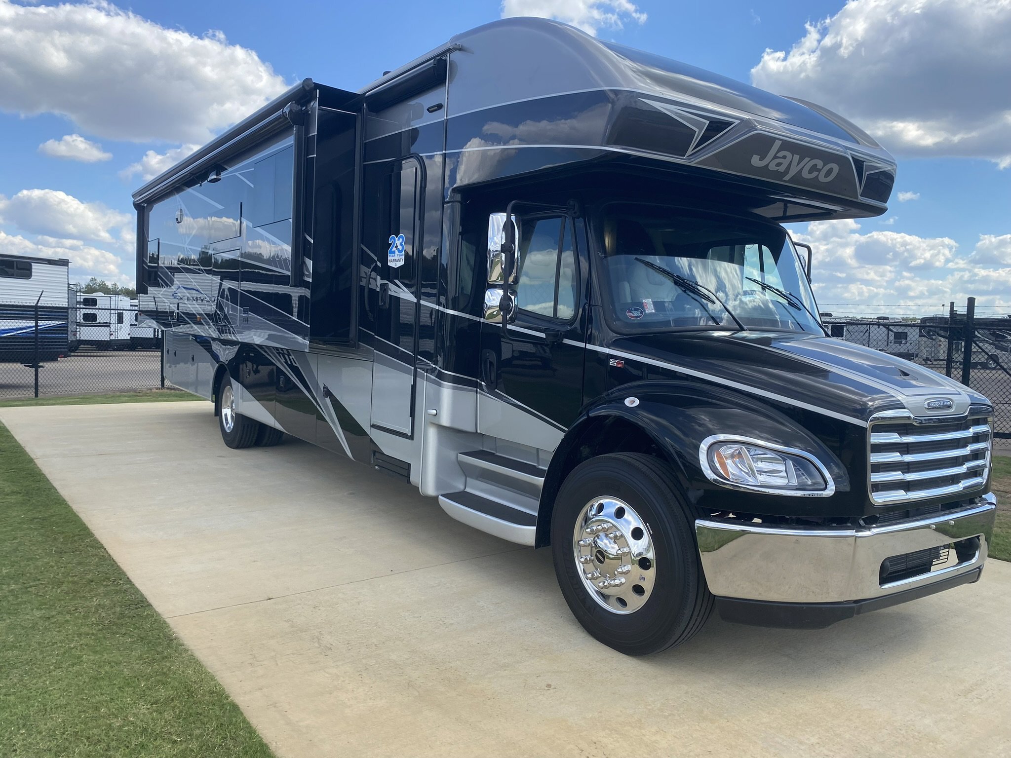 2026 Jayco Seneca 37M RV