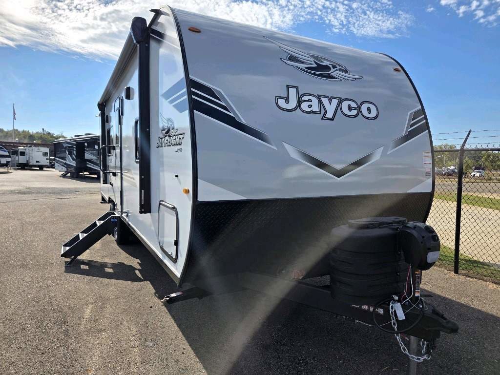 2026 Jayco Jay Flight SLX 265TH Travel Trailer Toy Hauler RV