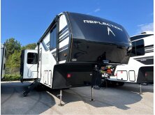 Smoothest-Towing Fifth Wheels Under 0K image