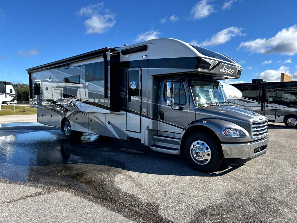 2026 Jayco Seneca 37M RV