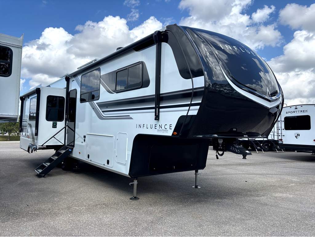 2026 Grand Design Influence 3203GK in hammond LA