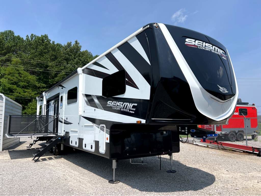 2025 Jayco Seismic Luxury Series 4113 in hammond LA