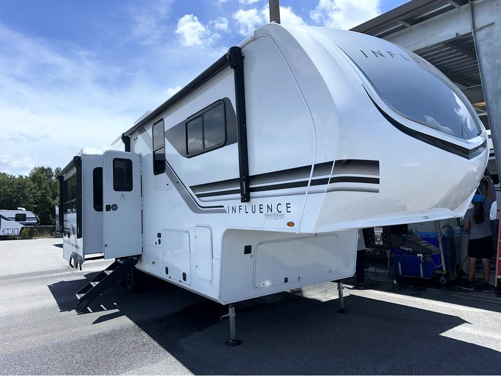 2026 Grand Design Influence 3003RL in defuniak springs FL