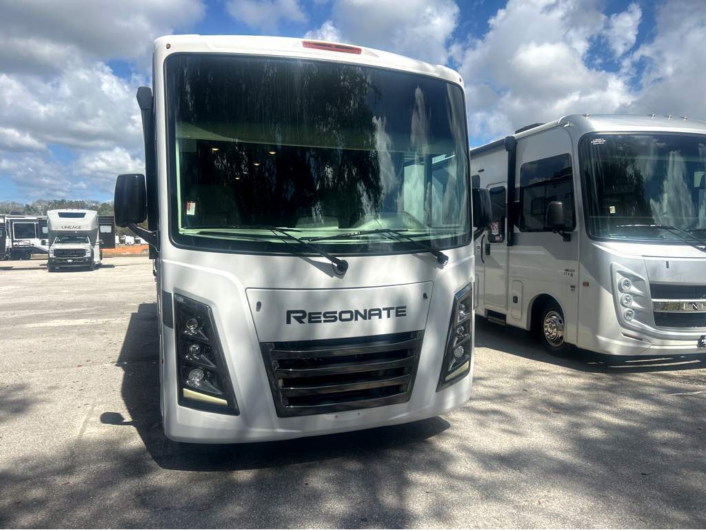 2024 Thor Motor Coach Resonate 32B RV