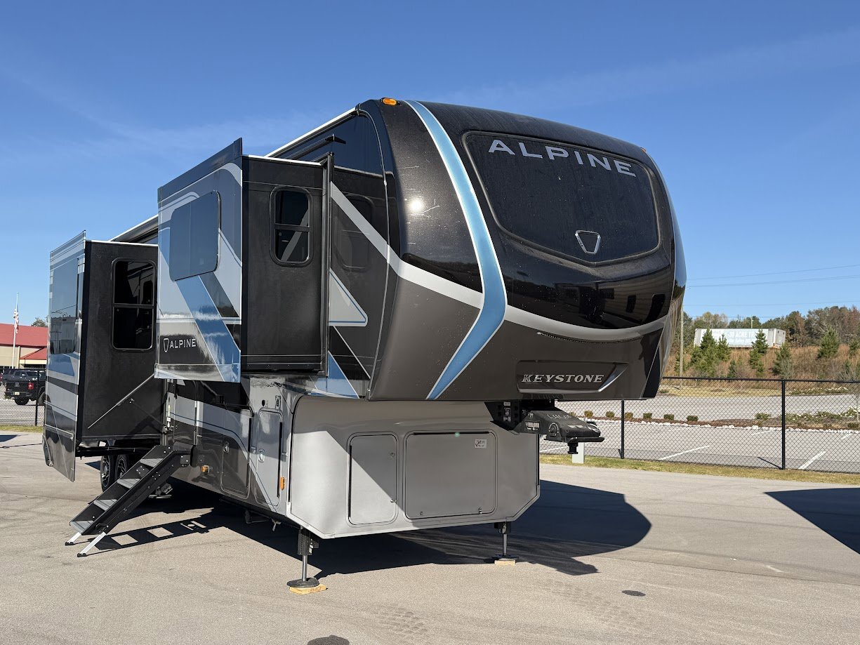 2026 Keystone Alpine 3710FL RV