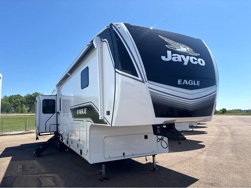 2026 Jayco Eagle 355MBQS RV