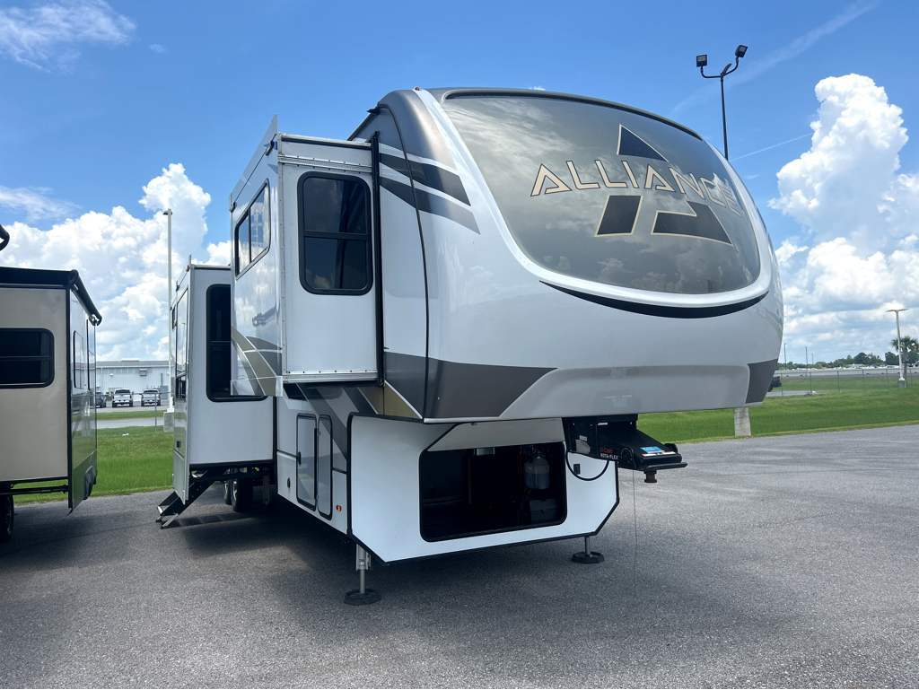 2022 Alliance Rv Paradigm 385FL RV