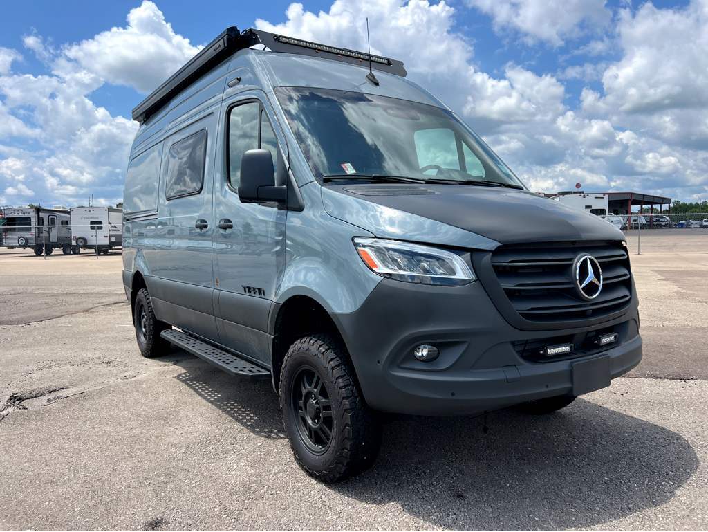 2026 Tiffin GH1 Base RV