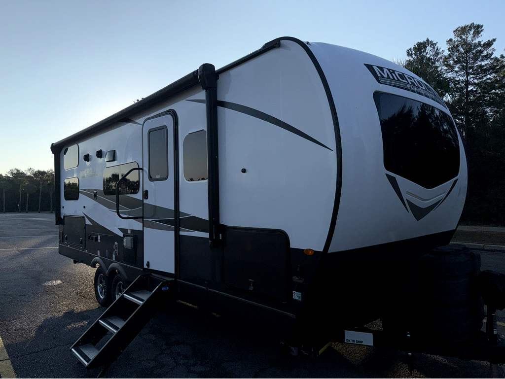 2024 Forest River Flagstaff Micro Lite 25BRDS RV