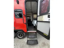 2019 WINNEBAGO MICRO MINNIE 2108FBS