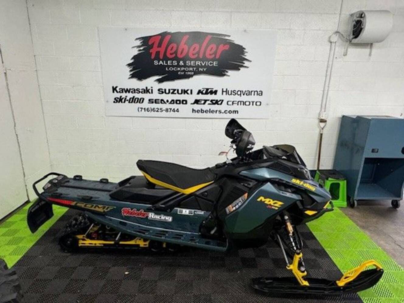 A photo of this 2026 Ski-Doo MXZ X-RS w/ Competition Package 600R E-TEC RipSaw II 2