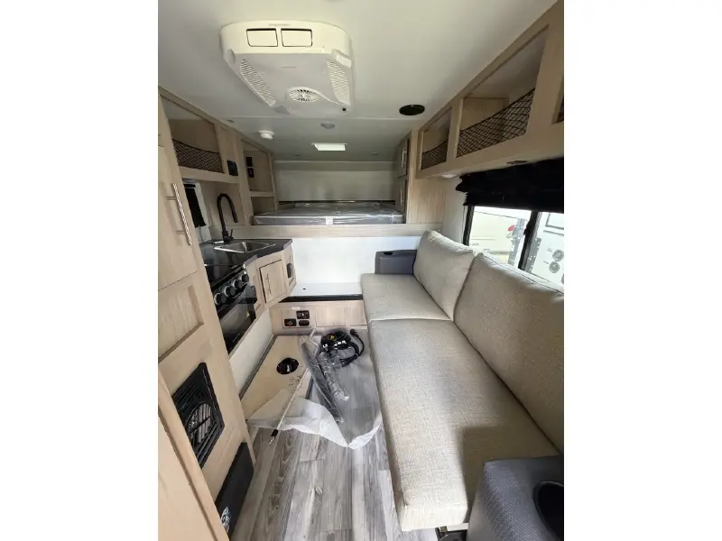 2025 TRAVEL LITE UP COUNTRY 900U