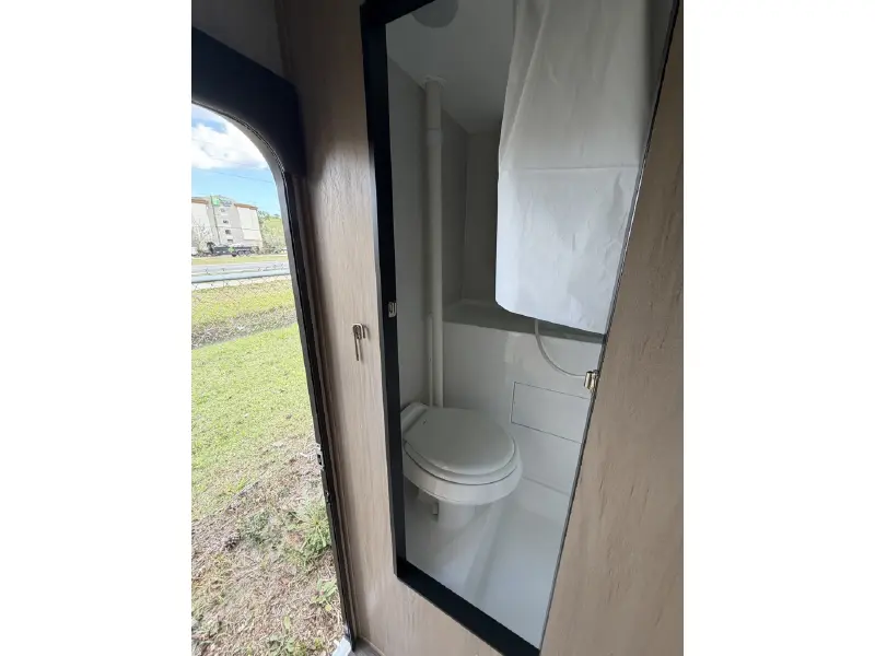 2025 TRAVEL LITE UP COUNTRY 900U