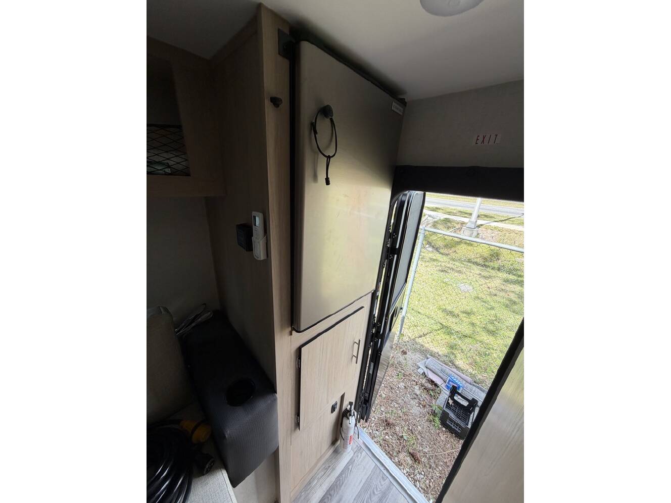 A photo of this 2025 Travel Lite TRAVEL LITE 900U