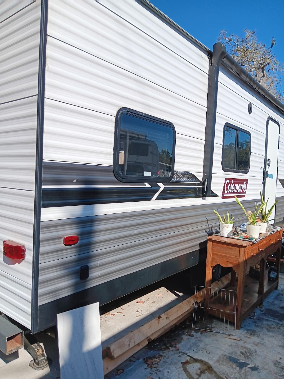 2022 Dutchmen COLEMAN 274BH RV