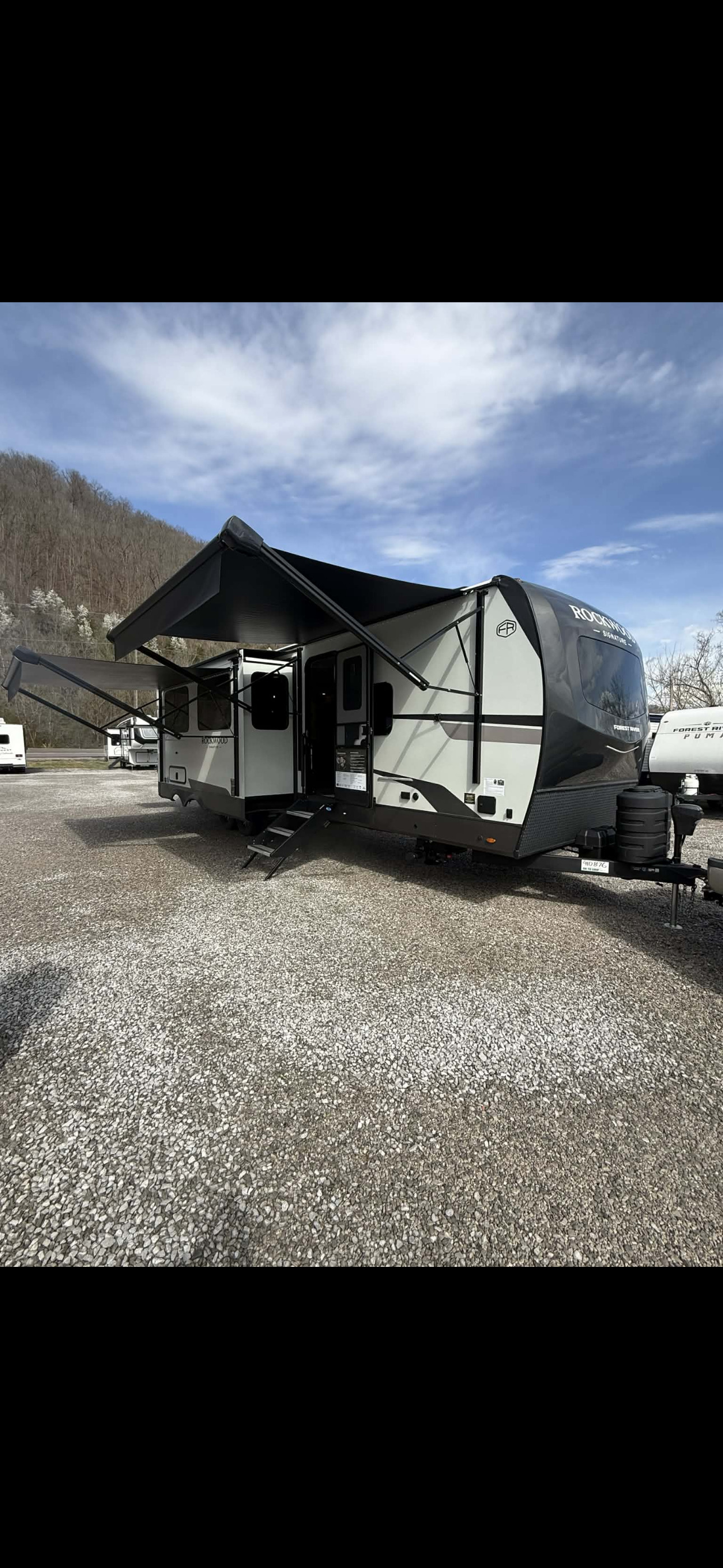 2026 Forest River Rockwood Signature Travel Trailer 8336BH in pikeville KY