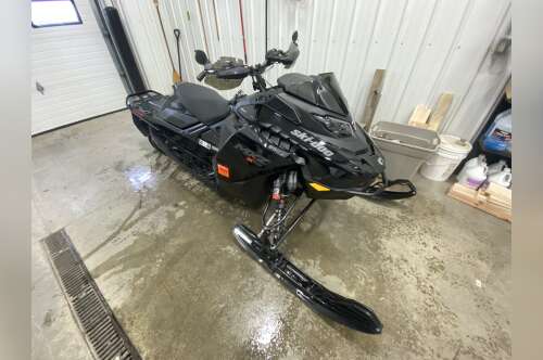 2024 Ski-Doo MXZ X-RS 137 850 E-TEC ES Ripsaw 1.25 in suamico WI