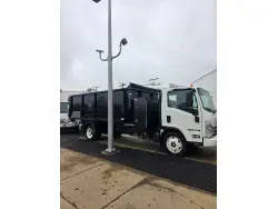 2025 ISUZU NRR
