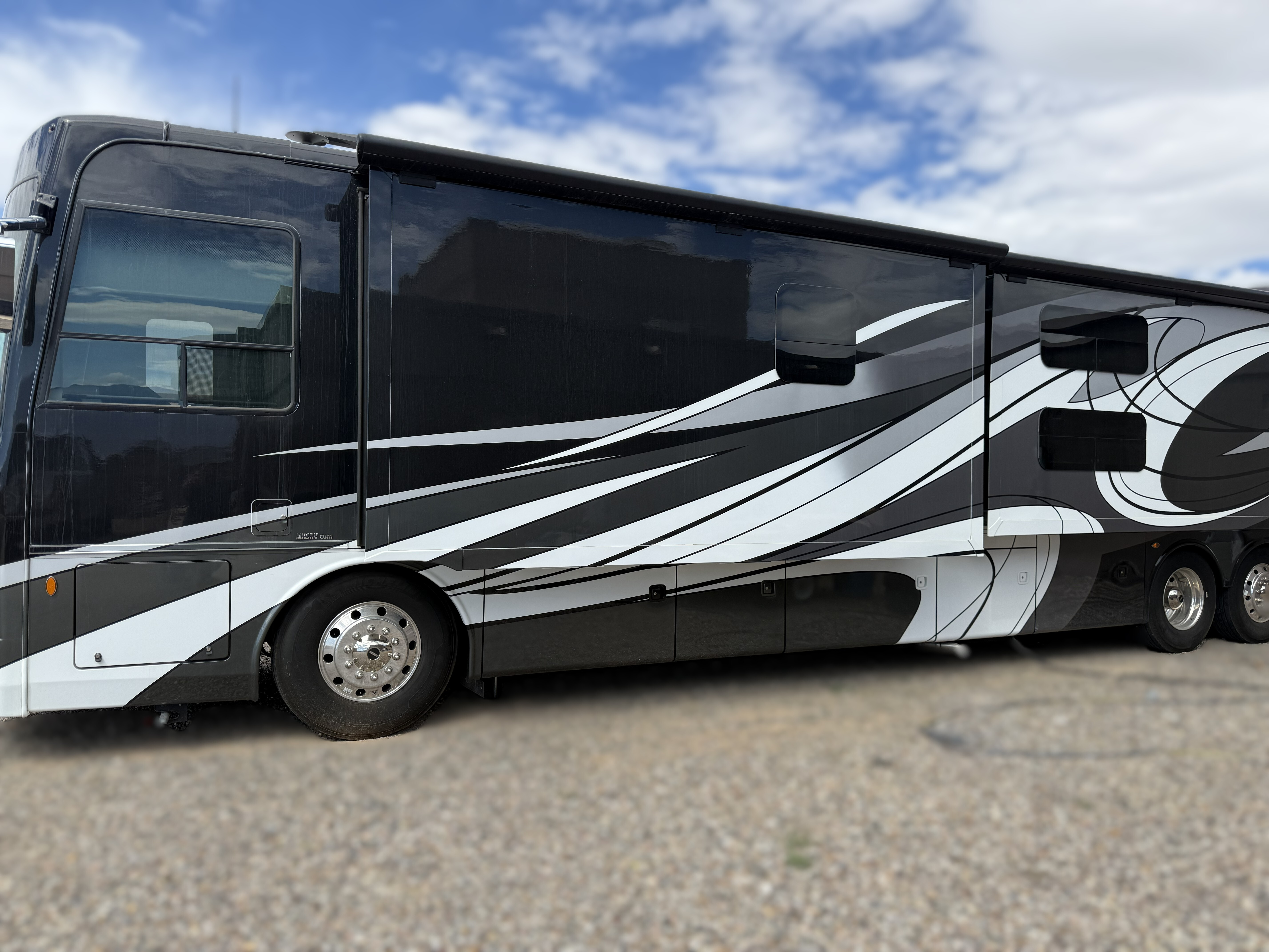 2021 Forest River BERKSHIRE XLT 45A RV