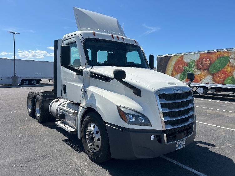 2021 FREIGHTLINER CASCADIA 126 in Phoenix, AZ