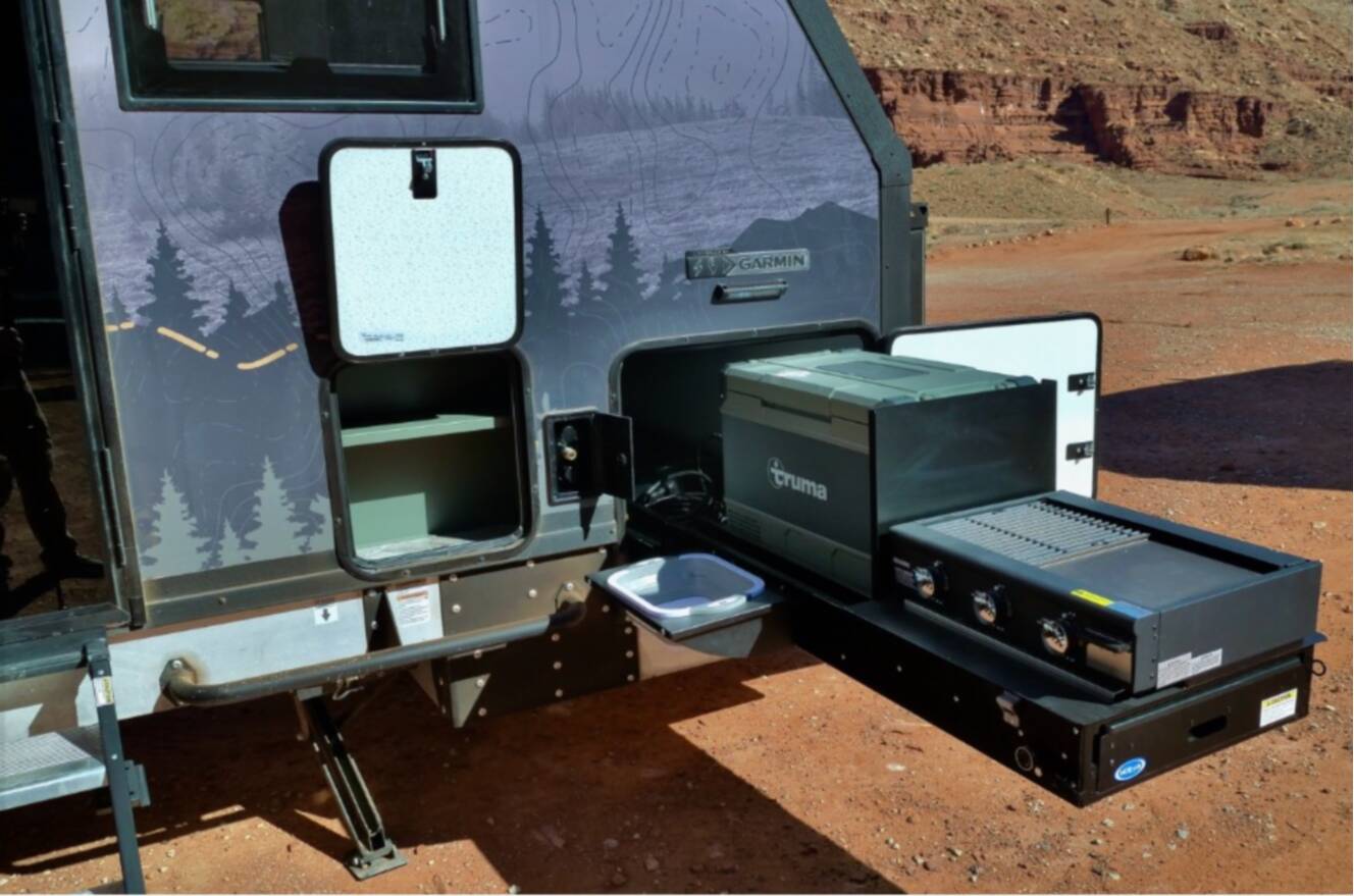 A photo of this 2023 Palomino PAUSE 20.3