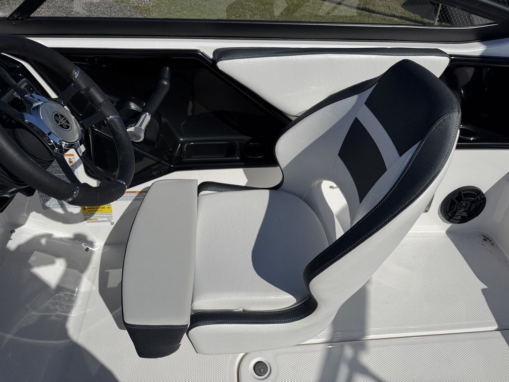 New 2026 Yamaha Boats SX195 For Sale in Key Largo, FL - 5039630876
