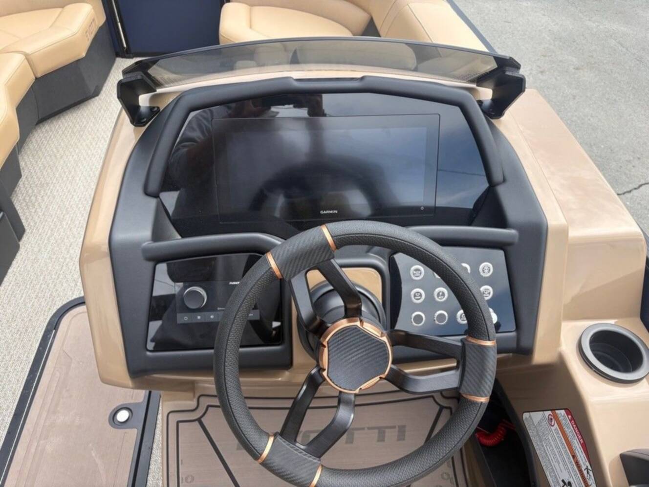 A photo of this 2026 Evotti 723CS