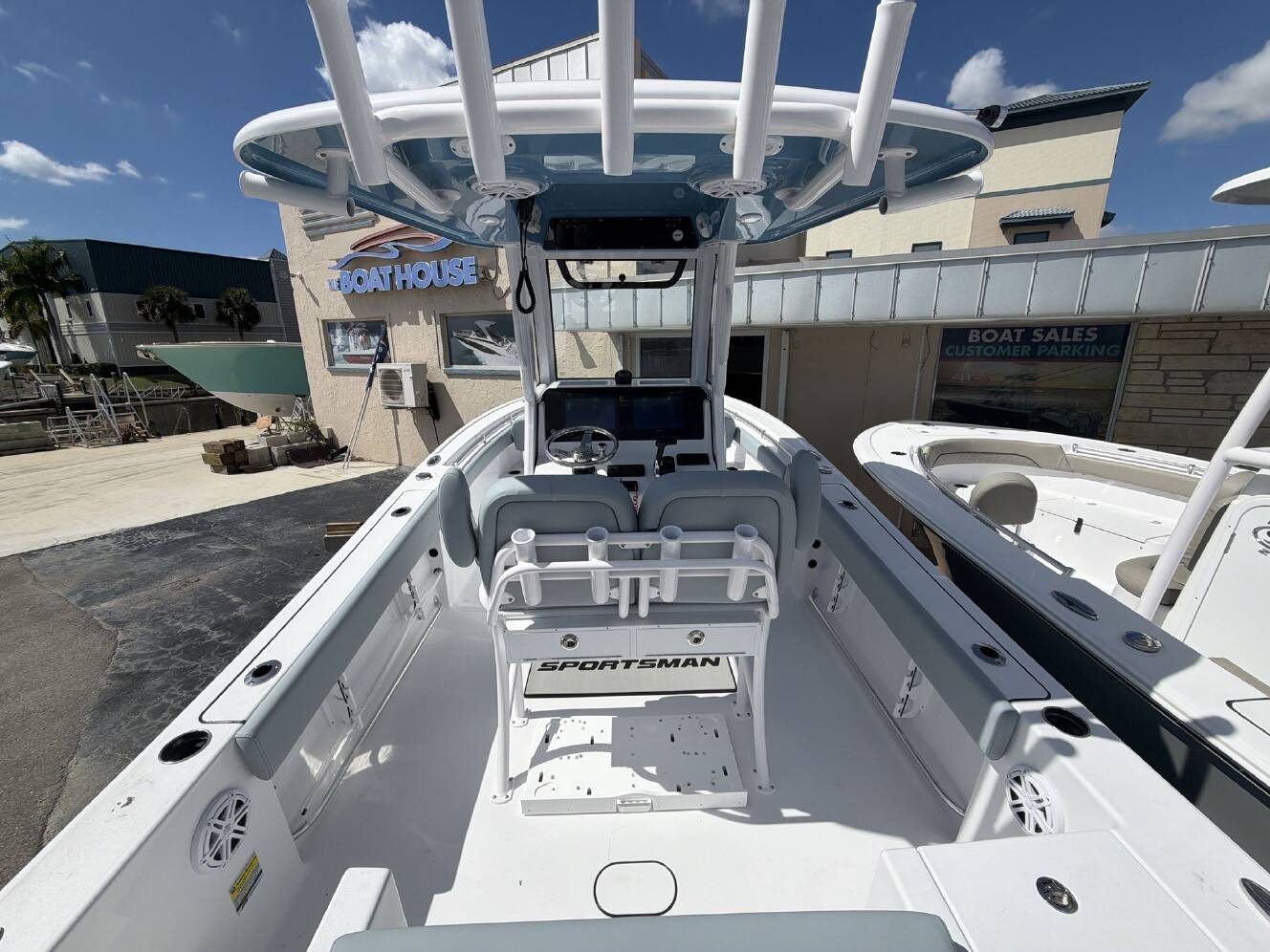 A photo of this 2026 Sportsman 212 Open