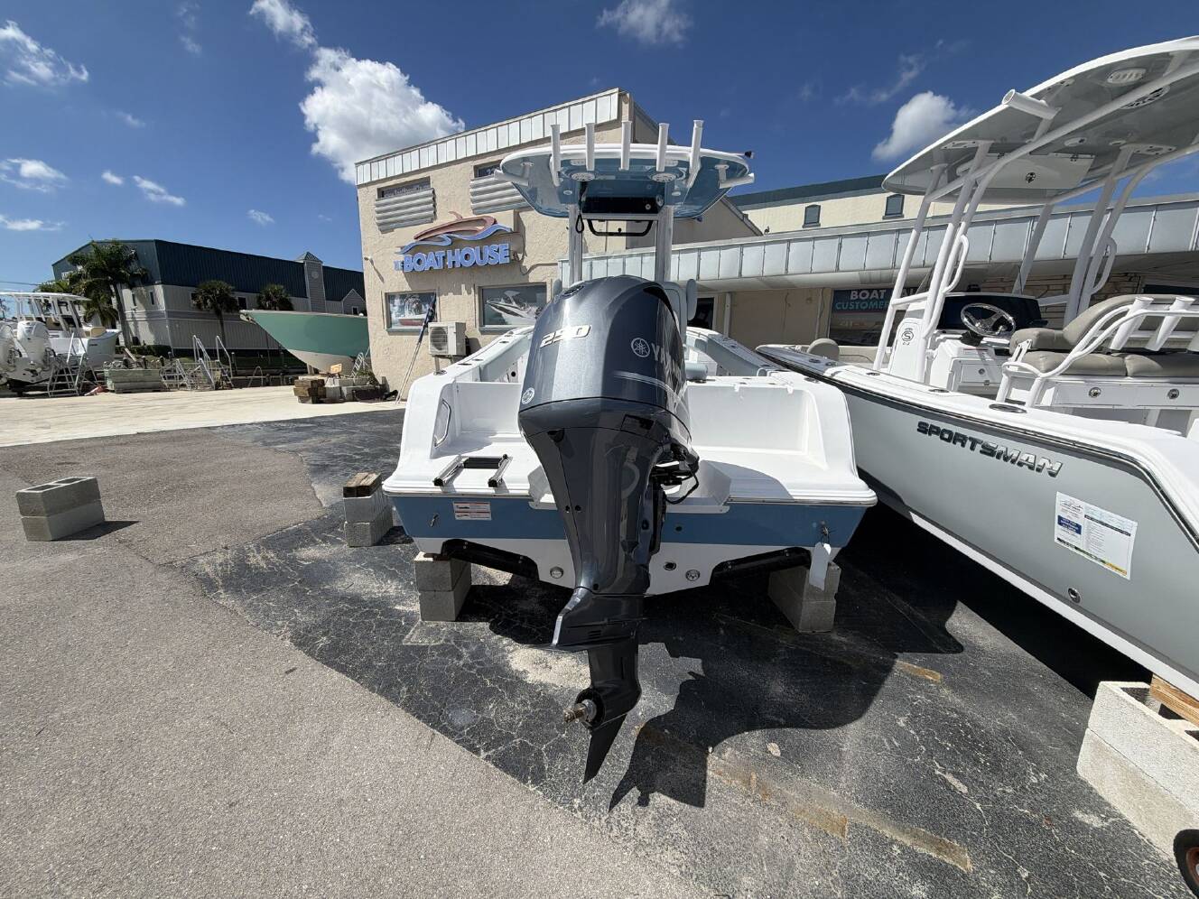A photo of this 2026 Sportsman 212 Open