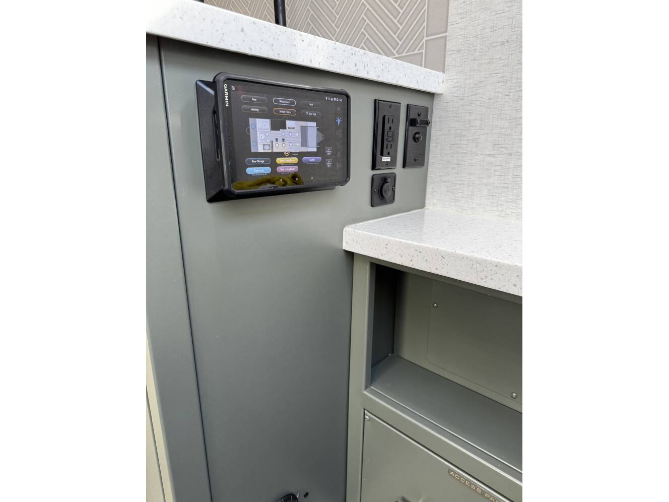 A photo of this 2023 Palomino PAUSE 20.3