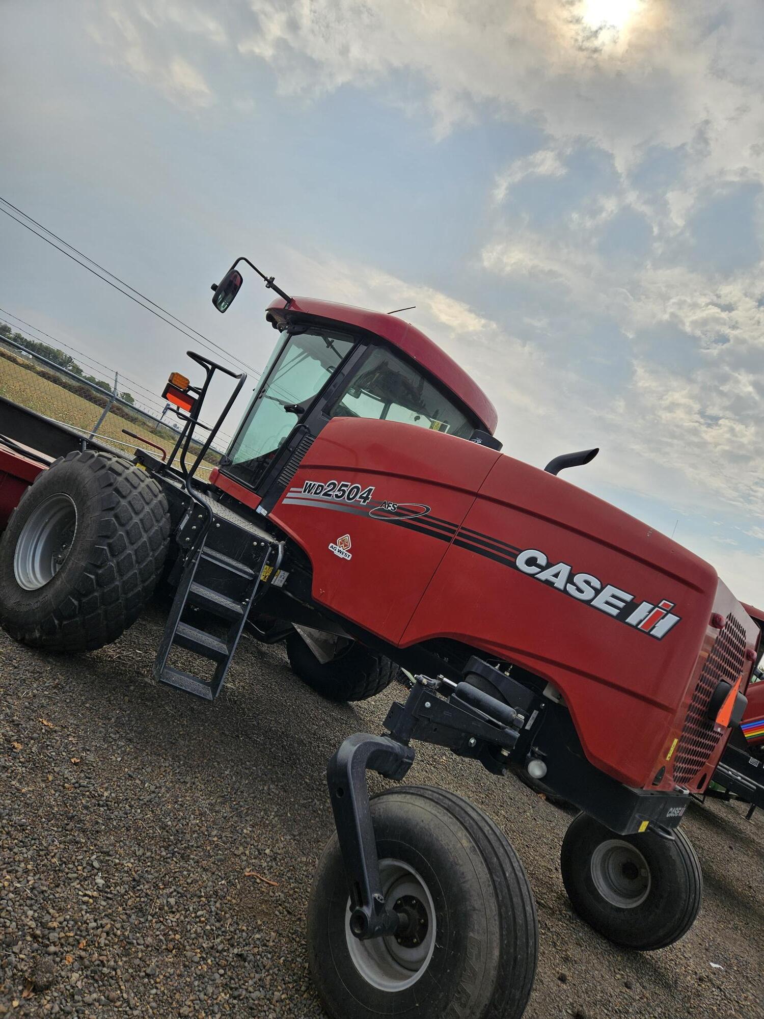 2022 Case International Harv W-D 2504 in Tangent, OR