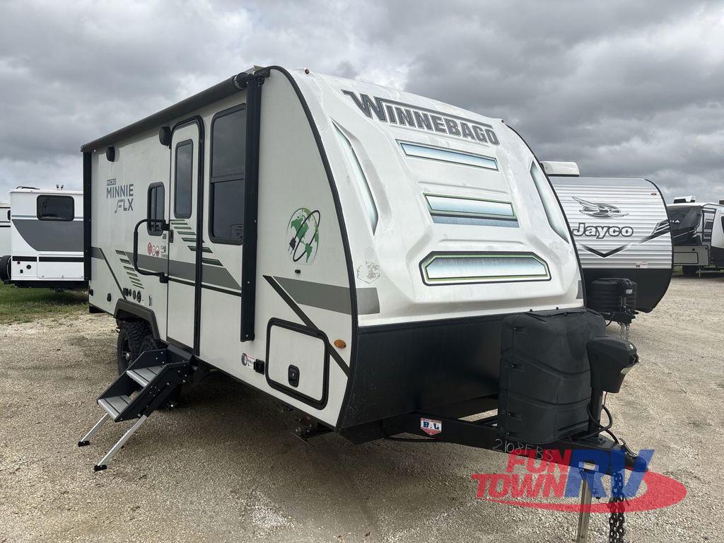 2022 Winnebago Industries Towables Micro Minnie FLX 2108FBS in corsicana TX