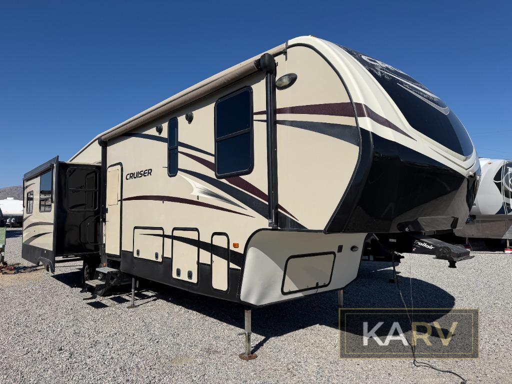 2018 Crossroads Rv Cruiser CR347MD in desert hot springs CA