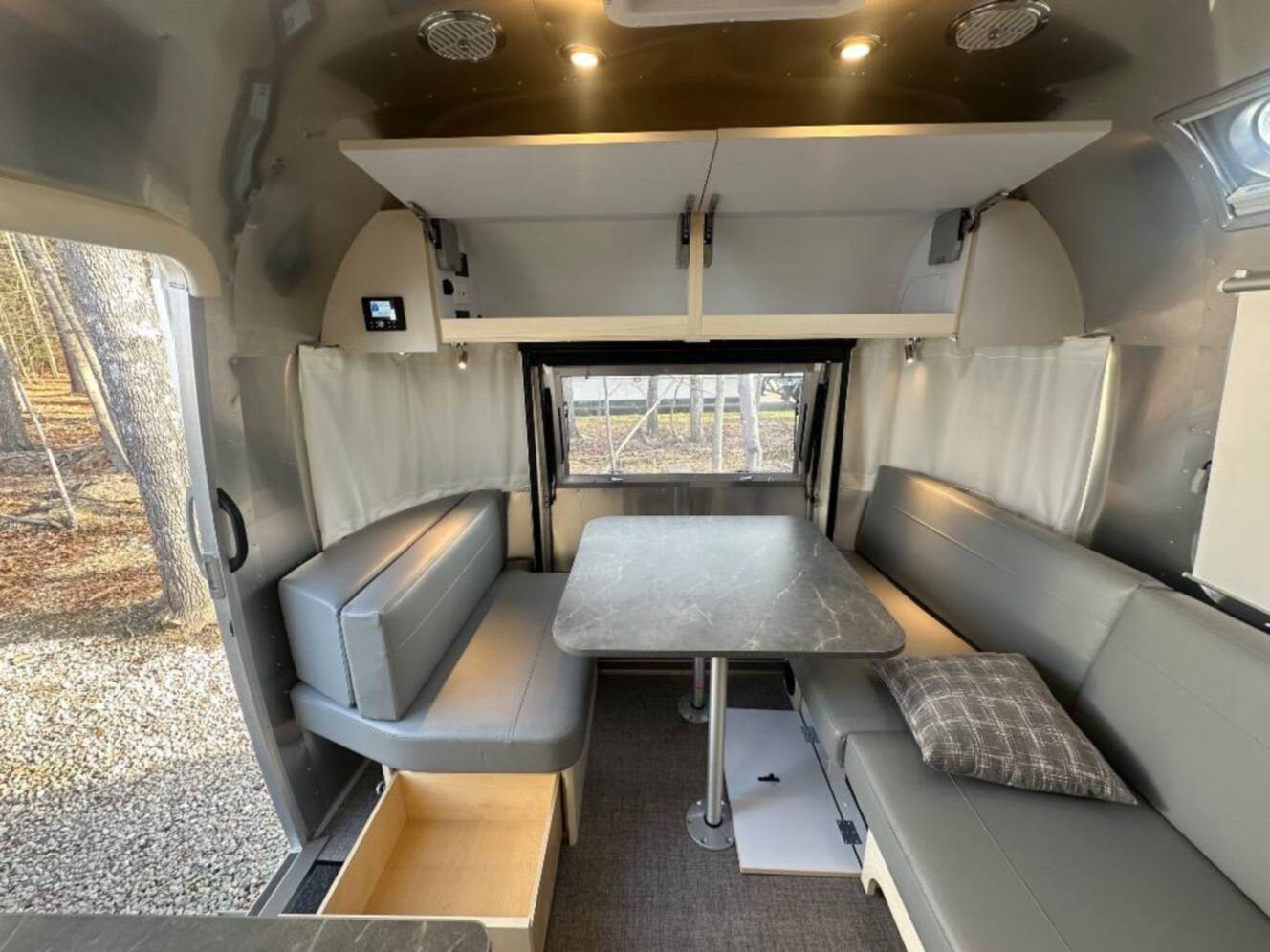 A photo of this 2026 Airstream Flying Cloud 25FB Twin Hatch With Solar and Lithium