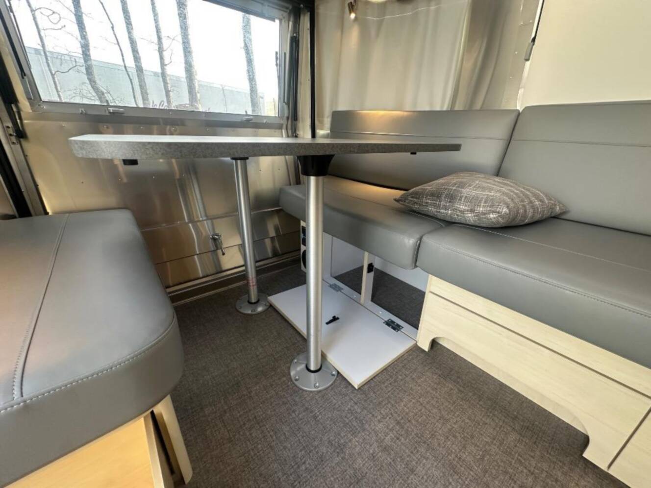 A photo of this 2026 Airstream Flying Cloud 25FB Twin Hatch With Solar and Lithium